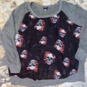Skull lightweight sweater